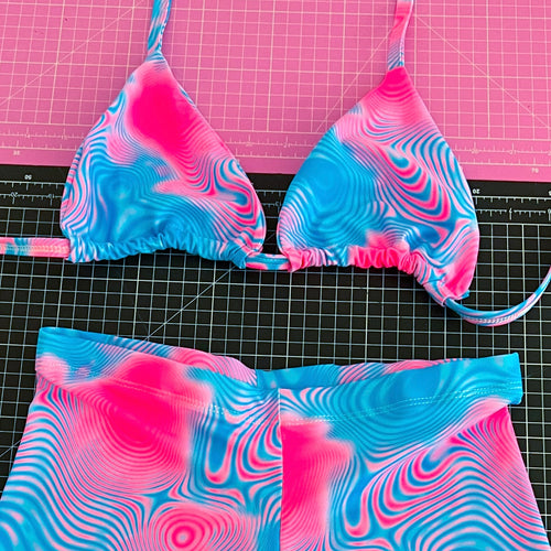 READY TO SHIP🔥 Bubblegum Bottles Bikini Bra S(8-10) B-C Cup